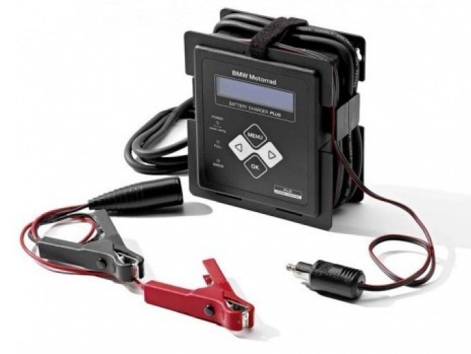 Зарядний пристрій BMW Motorrad plus