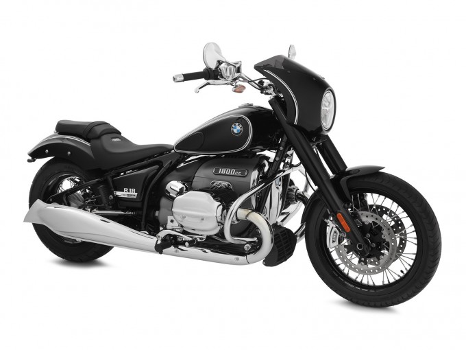 Вітрове скло Wunderlich "Rock 'n' Roll" - Blackstorm Metallic - біла смужка