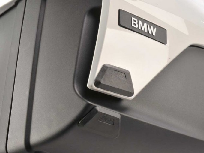 Защита кофра от царапин 67*30 мм. Wunderlich