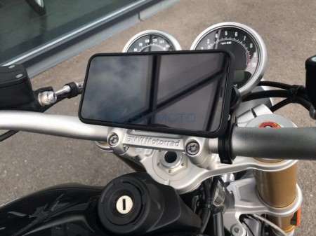 Кронштейн для телефона iPhone 11 Pro - SP Connect на руль мотоцикла