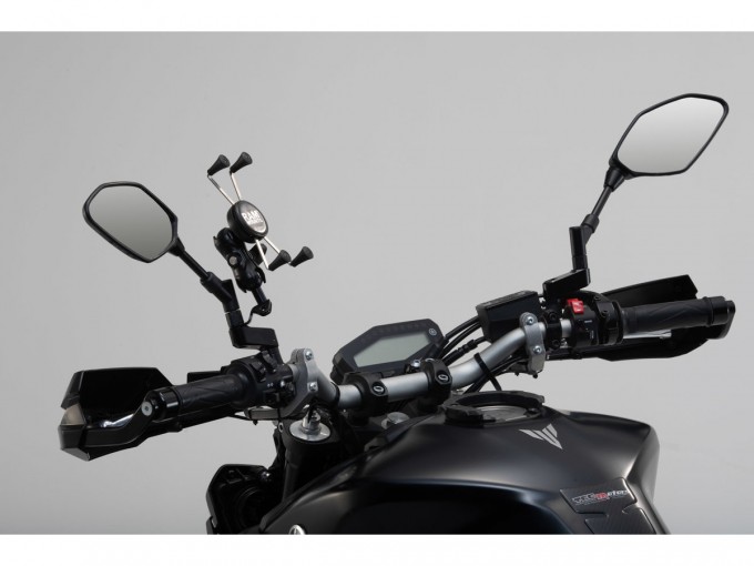 Универсальный кронштейн комплект X-Grip для больших смартфонов.