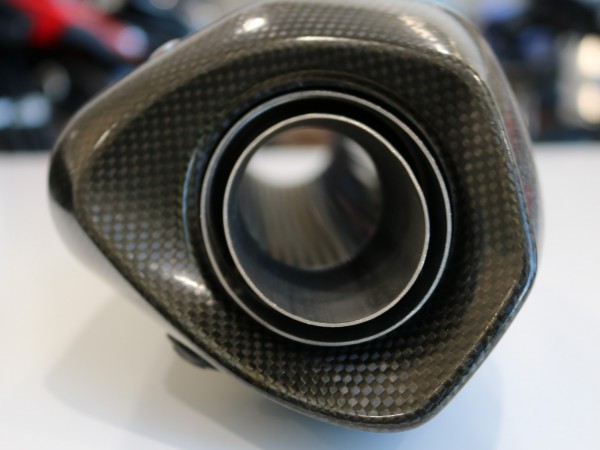 Спортивный глушитель AKRAPOVIC BMW RnineT