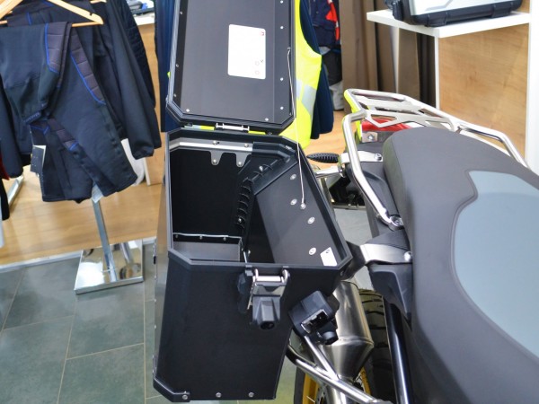 Кофр металевий правий 38л BMW