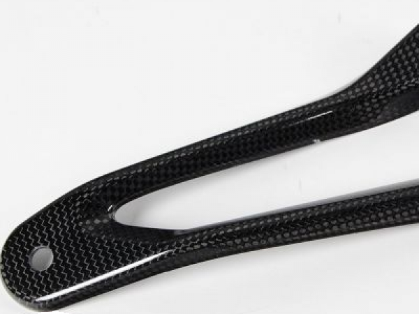 Крепеж Выпуска Akr