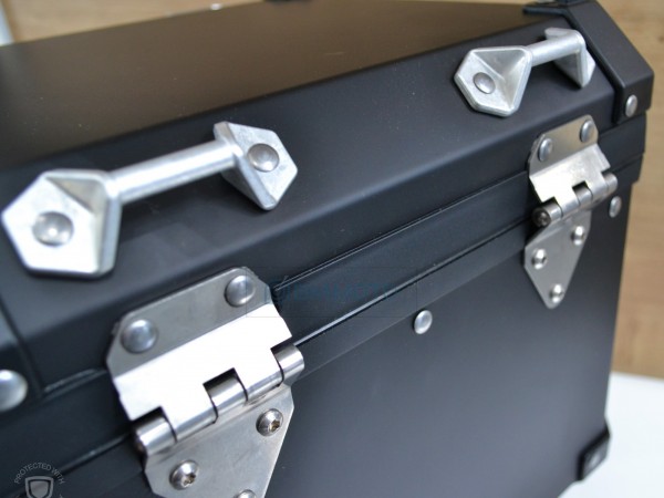 Топкейс чорний 32л