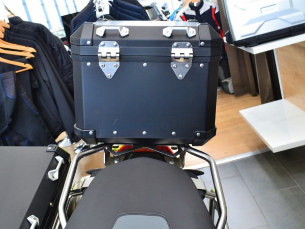 Топкейс чорний 32л