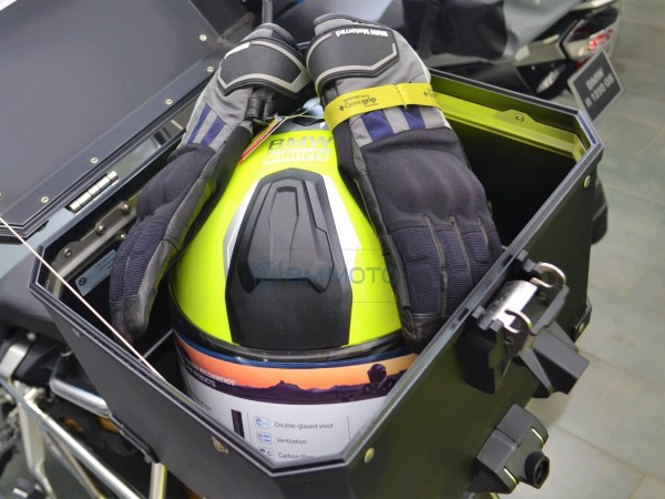 Топкейс чорний 32л