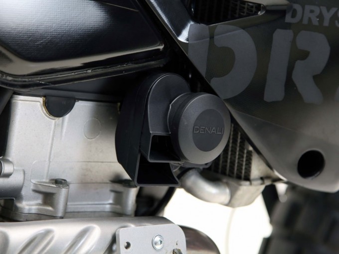 Сигнал Denali SoundBomb™ з окремим компресором